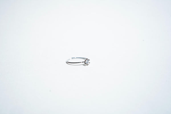 Celestia Solitaire: The Minimalist Sparkle Ring