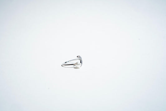 Mermaid’s Serenade: The Enchanted Pearl & Tail Ring