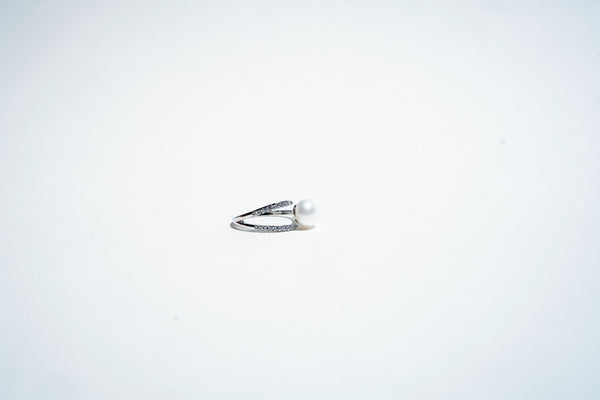 Dual Orbit: The Pavé & Pearl Synchrony Ring