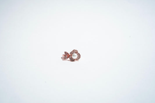 Petal Bloom Pearl Ring: Nature’s Radiance