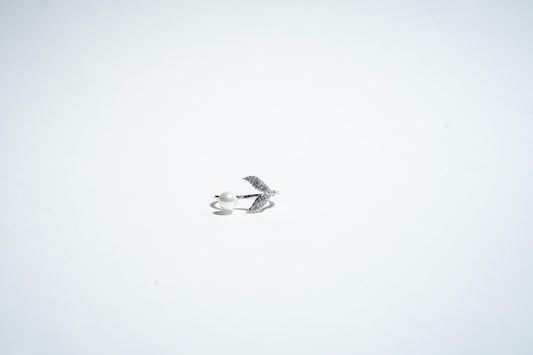 Mermaid’s Serenade: The Enchanted Pearl & Tail Ring