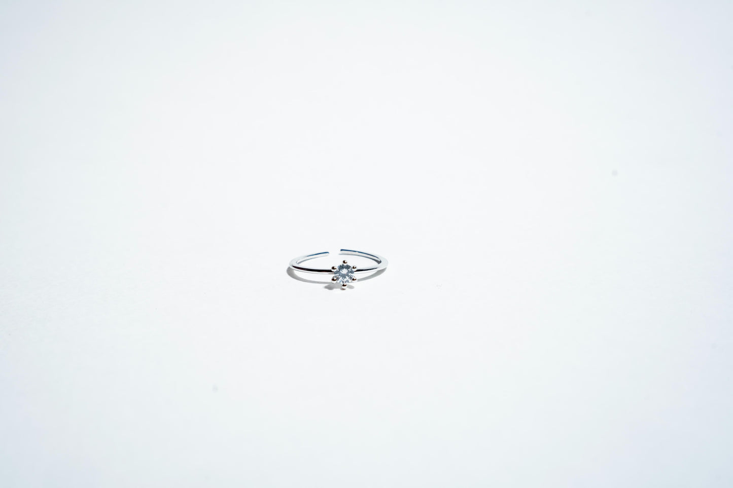 Celestia Solitaire: The Minimalist Sparkle Ring