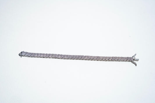 The Celestial Chevron: 925 Sterling Silver Diamond-Cut Bracelet