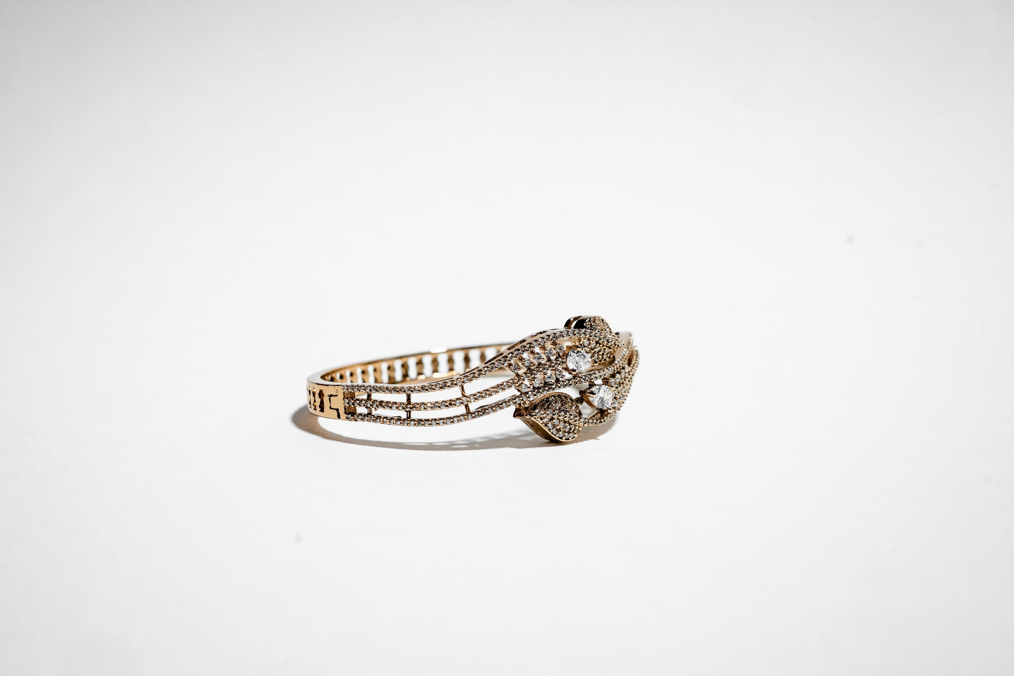 The Infinite Horizon Luxe Bangle – 18K Gold Plated