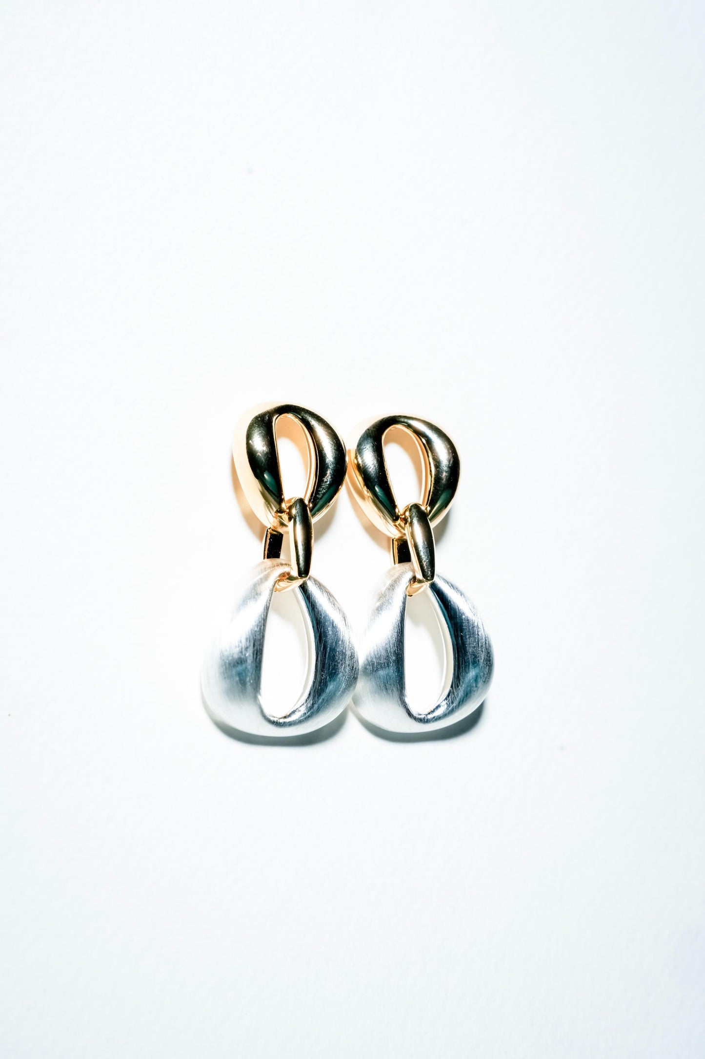 Dual-Tone Sculptural Drop Earrings – 18k Gold Plated