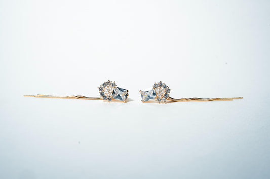 Solitaire Halo Drape Earrings – 18K Gold Plated